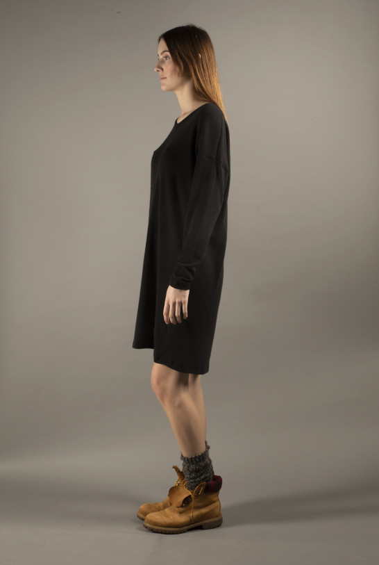 Robe courte LION en maille noire 2
