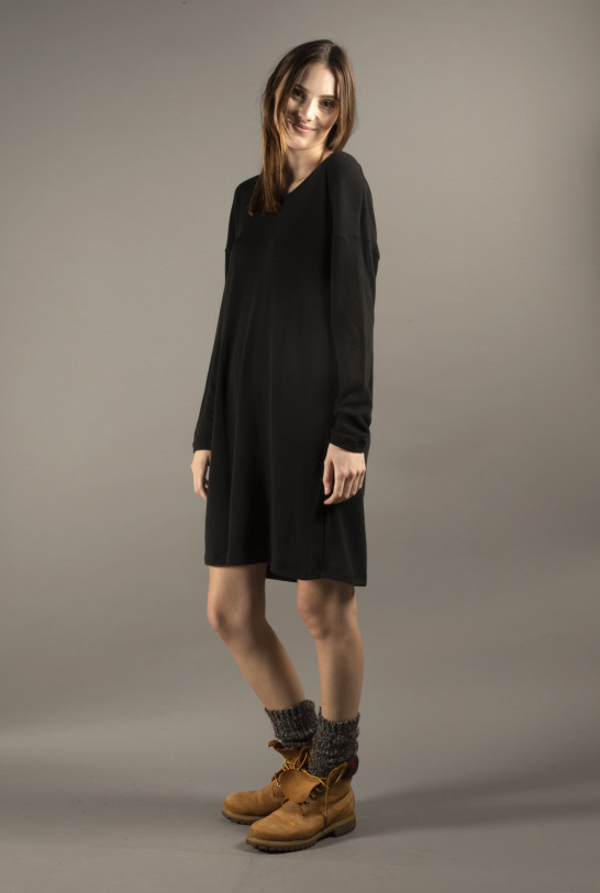 Robe courte LION en maille noire